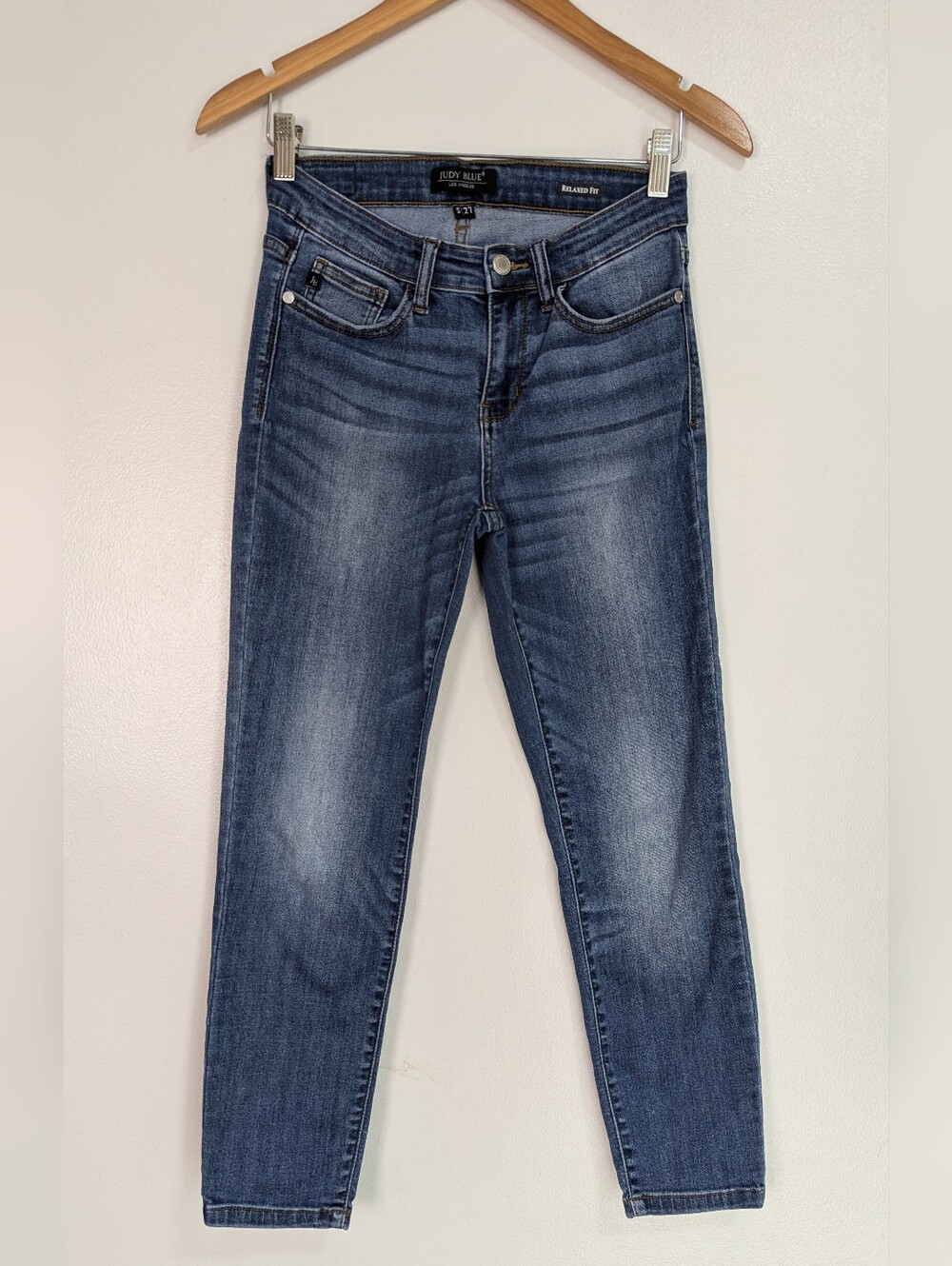 Judy Blue Relaxed Fit Size 5/27 Cropped Skinny Jeans Medium Wash Fade‎